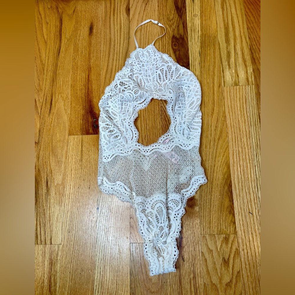 Victoria’s Secret lace bodysuit - size XS